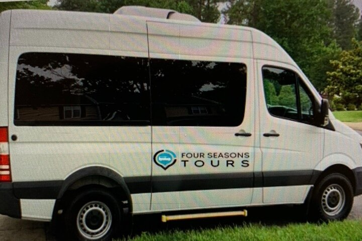 Private transportation - Photo 1 of 2